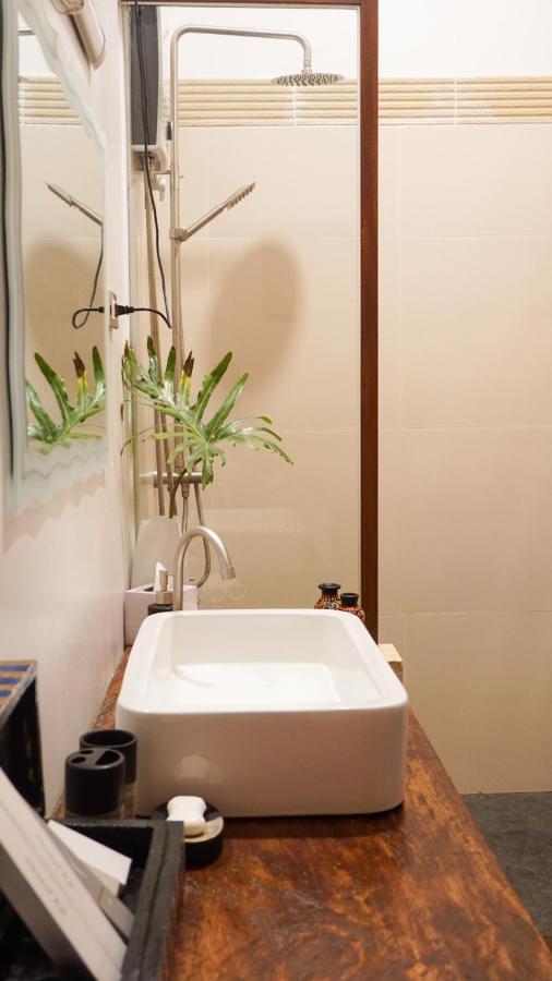 La Colonial Resort (Adults Only) 爱妮岛 外观 照片