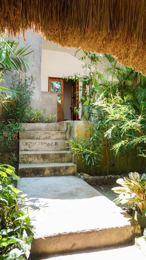 La Colonial Resort (Adults Only) 爱妮岛 外观 照片